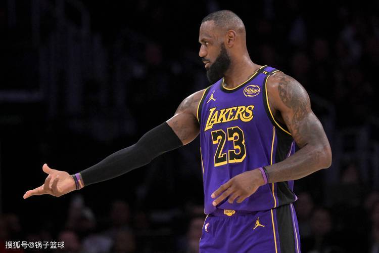 华体会下载-NBA总决赛精彩绝伦,湖人力克热火夺冠的简单介绍  第2张 华体会下载-NBA总决赛精彩绝伦,湖人力克热火夺冠的简单介绍  第2张