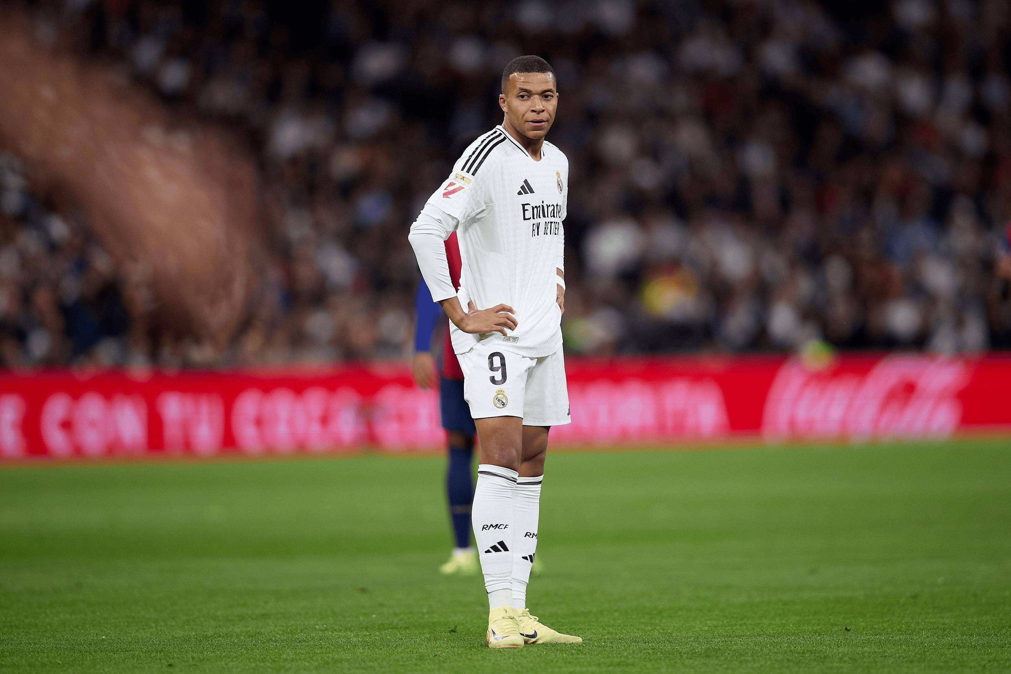 华体会网址-巴萨力克皇马,姆巴佩乌龙送礼英超  第2张 华体会网址-巴萨力克皇马,姆巴佩乌龙送礼英超  第2张