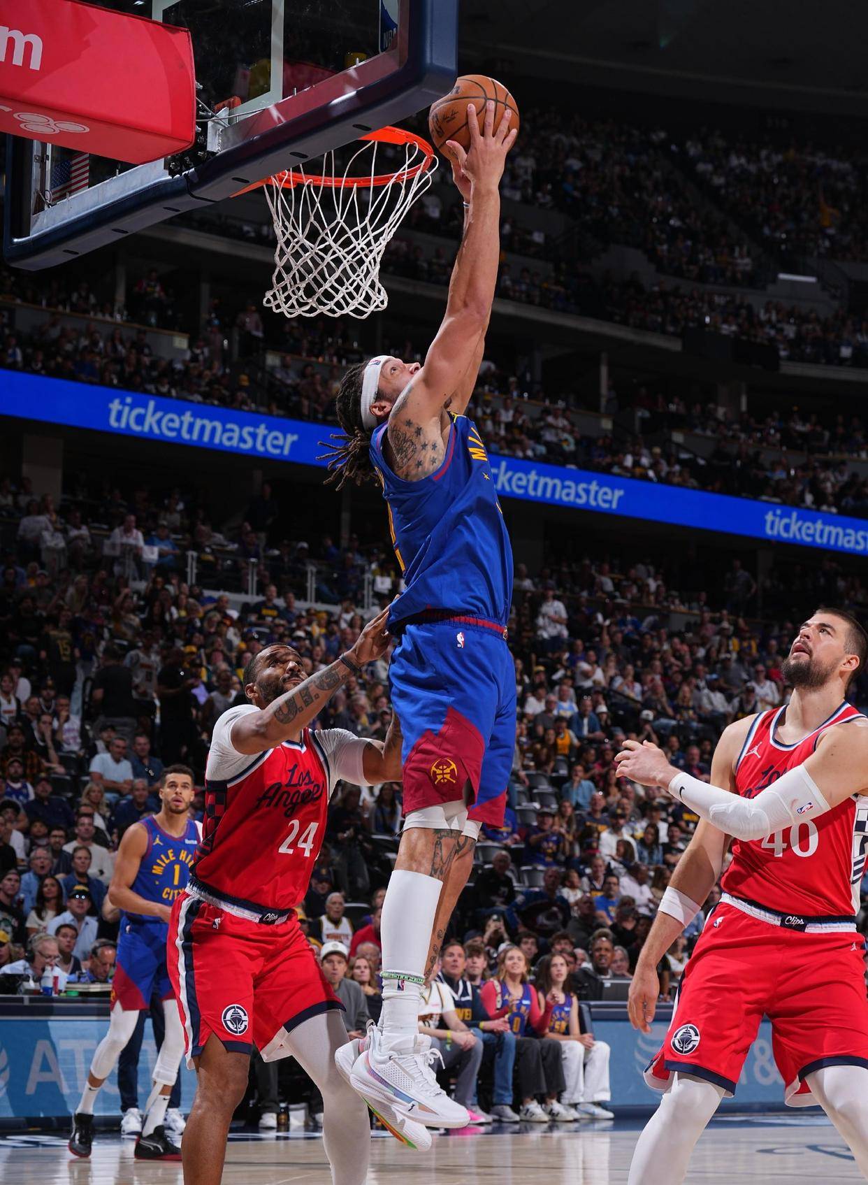 华体会登录-NBA前锋大秀技术,助球队登上夏季联赛冠军宝座的简单介绍  第2张 华体会登录-NBA前锋大秀技术,助球队登上夏季联赛冠军宝座的简单介绍  第2张