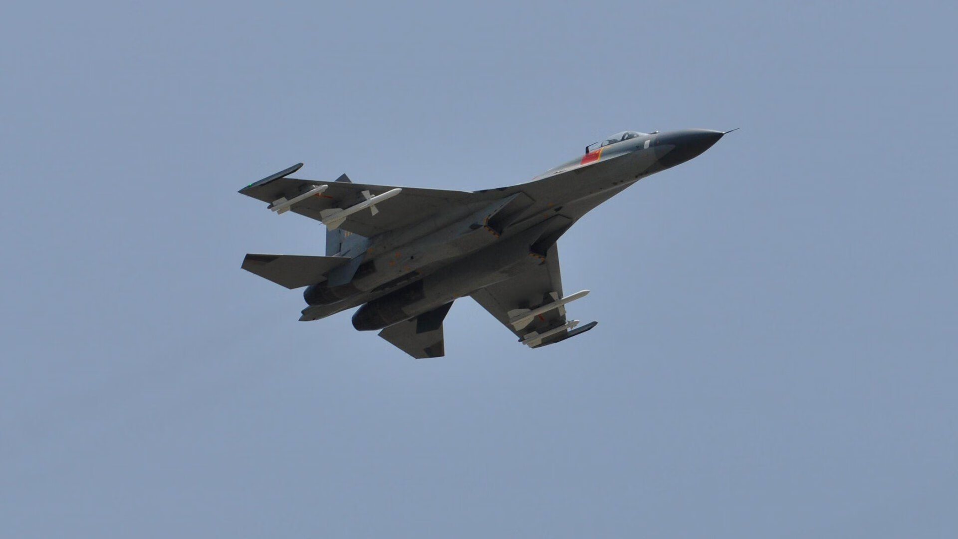 华体会体育-同一夜，两场毫不相干的比赛，两个名为米切尔的男人让全球体育迷同时陷入疯狂  第1张