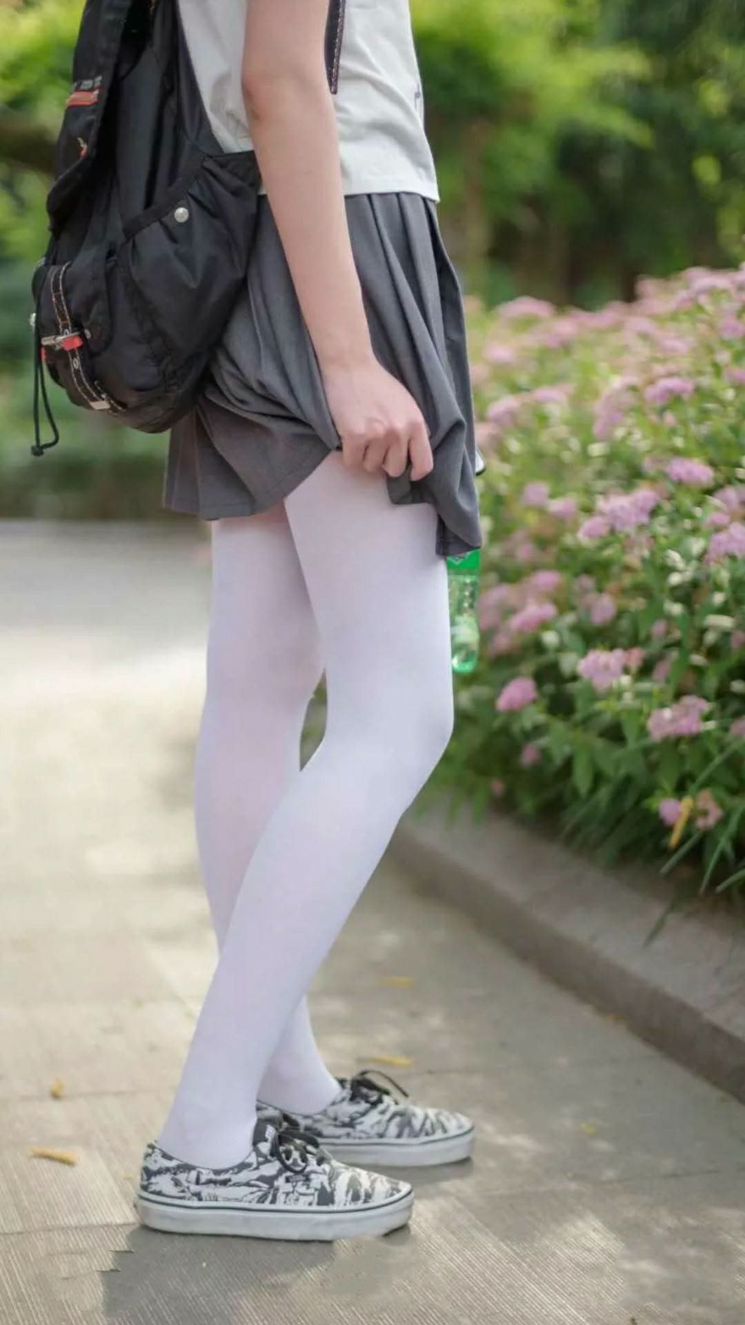 华体会体育-极寒战场上的烈焰，卢卡库单骑闯关撕裂挪威防线  第1张